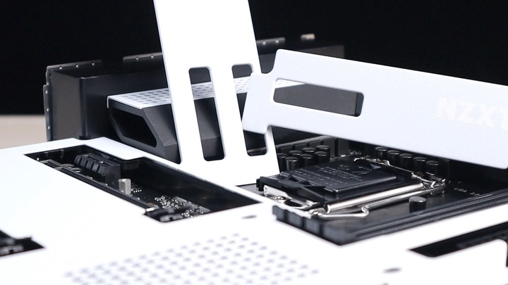 最美 Z590 主機板，沒有之一。NZXT N7 Z590 絕美開箱