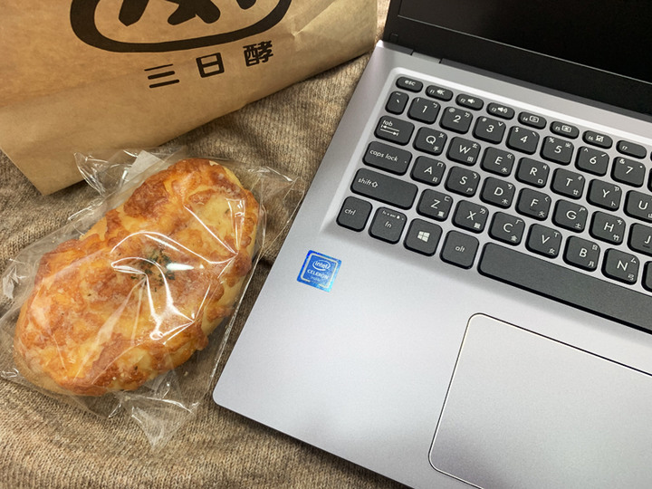 點我看大圖 工作機ASUS X515M