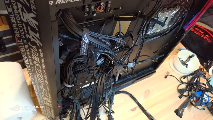 ROG & EKWB信仰電腦自組升級分享。