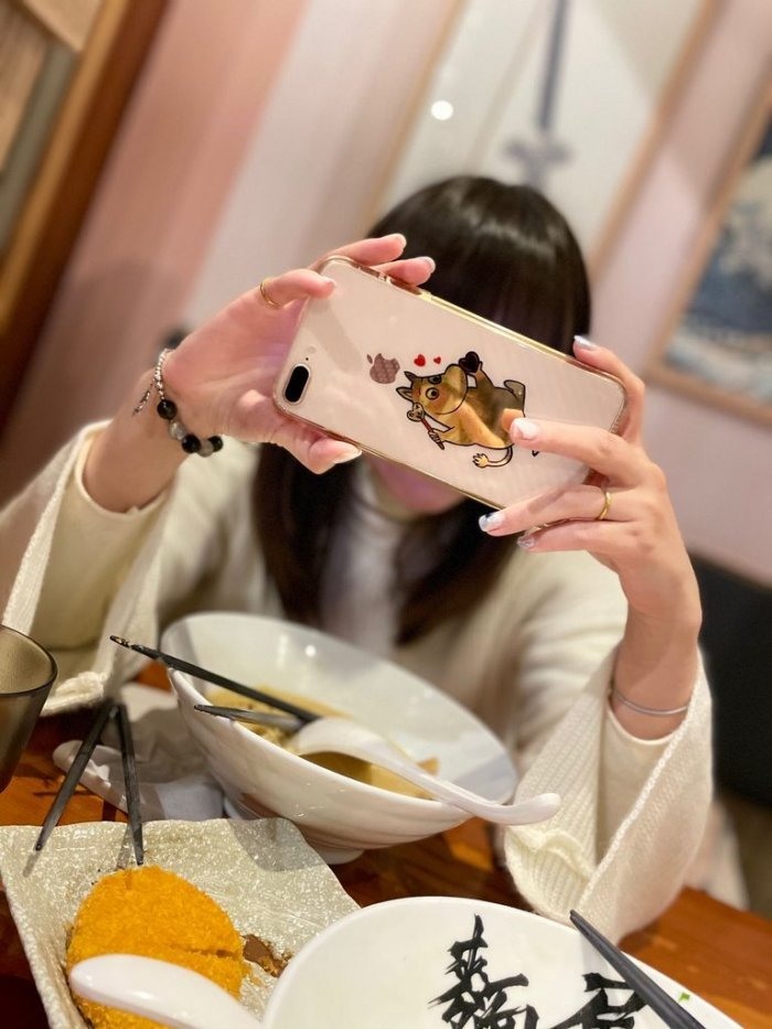 #分享手繪玻璃金箔繪製