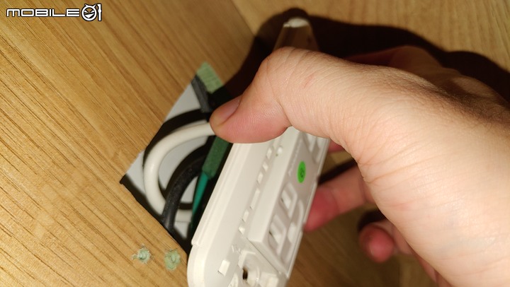 電器櫃兩個獨立110v 其中一個改220v請益