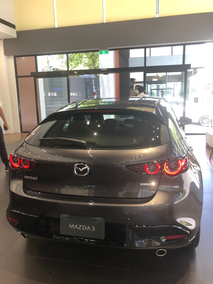 Golf vs Mazda3老婆心得分享
