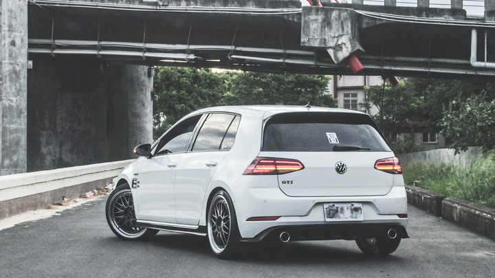 微開箱 - VW GTI 7.5代 Performance 一年心得分享