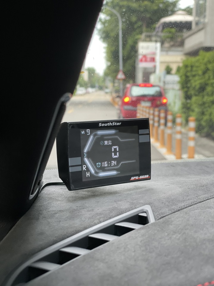微開箱 - VW GTI 7.5代 Performance 一年心得分享