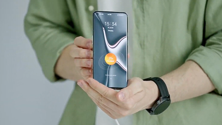 realme MagDart磁吸閃充技術揭曉 50W與海量配件來襲!
