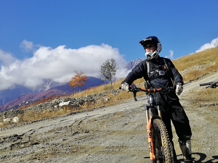 日本白馬 PMBIA 登山車教練證照考試與賞楓自由行