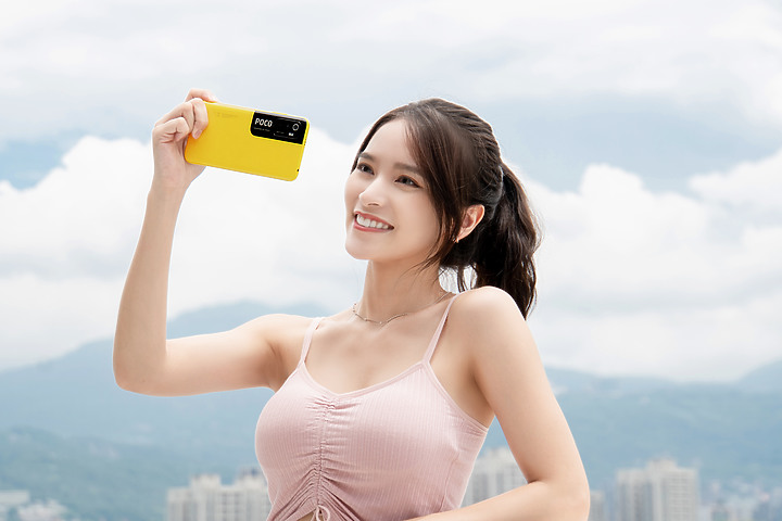 點我看大圖 POCO M3 Pro 5G上市小試/ 5G手機價格破壞者 平價享用UP網速