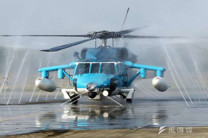 軍機洗澡指南》共機蒙皮不夠密合只能「乾洗澡」台美軍機自動化上沖下洗秘技曝光