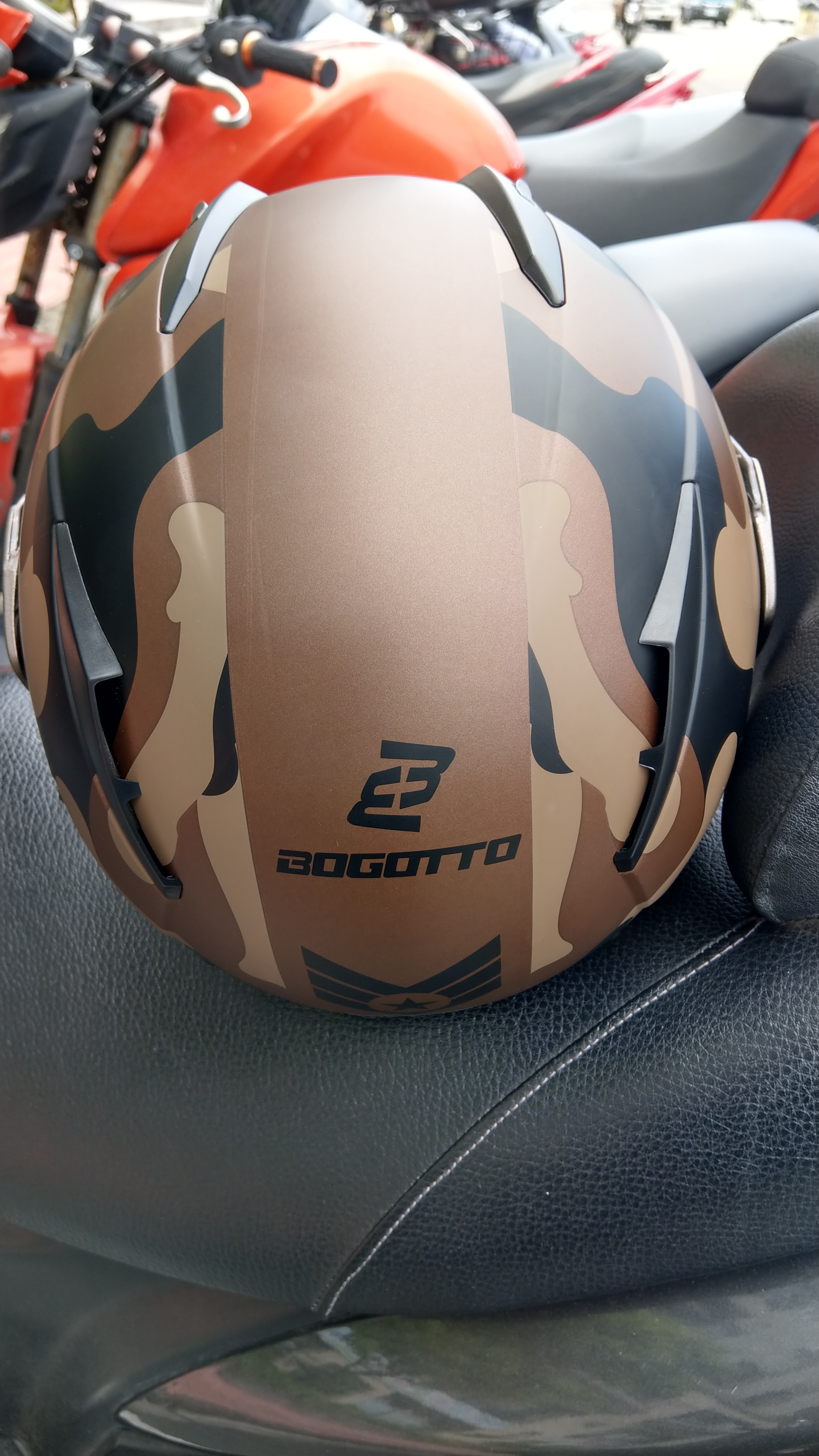 Casque Moto Bogotto V280 Camo Flip-Up - Visière Solaire Intégrée, Confort Été Exceptionnel