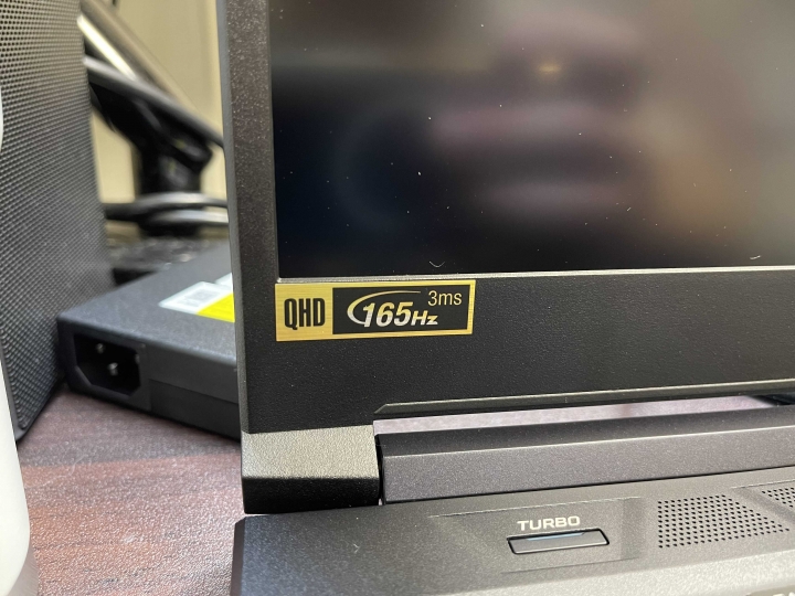 2021 Acer Predato Helios 300 2K螢幕 開箱