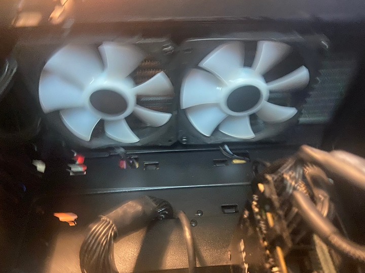 點我看大圖 新 ROG Strix LC II 360 ARGB 飛龍一體式水冷 開箱試用
