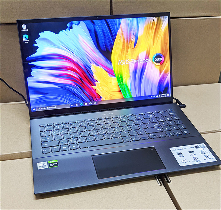 [就是開箱] 新工作機之ZenBook Pro 15 OLED