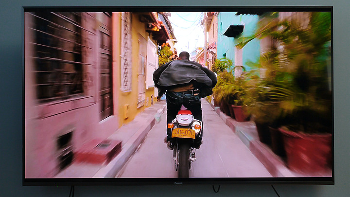 ※居家防疫新生活 專屬於你的影音體驗※Panasonic TH-65JX900W在家疫起看電視