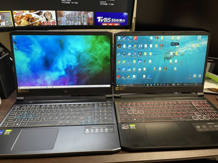 2021 Acer Predato Helios 300 2K螢幕 開箱