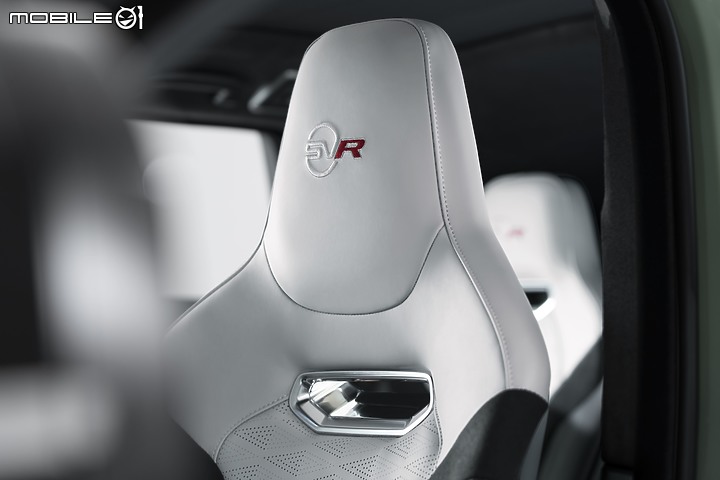 【國內新訊】Range Rover Sport SVR 推出「SV Bespoke」特仕版，提供專屬之雙車色、金屬徽飾及頭枕刺繡！