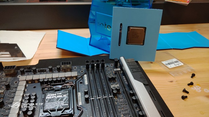 ROG & EKWB信仰電腦自組升級分享。