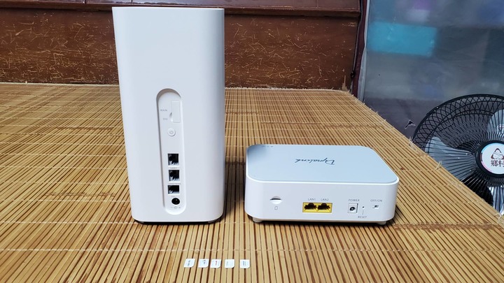 華為B818-263、Dynalink 4G LTE RTL6100W WiFi分享器簡易開箱、5家電信測試心得分享