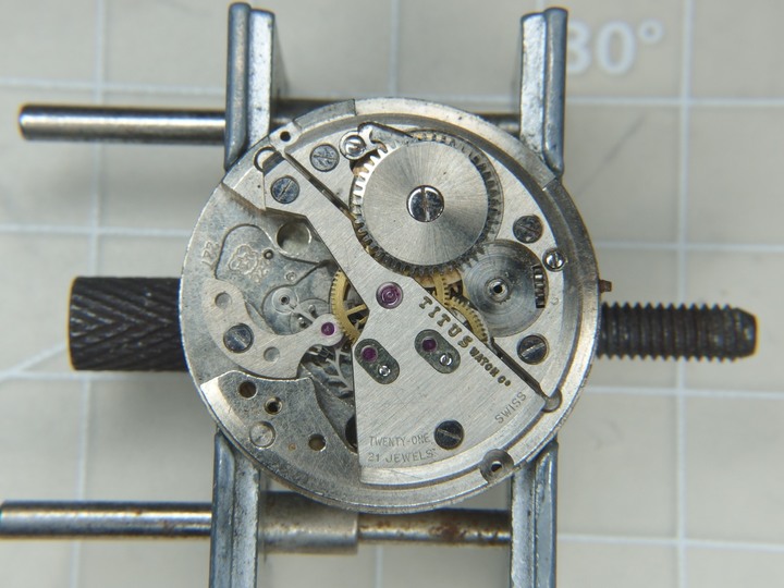 自娛玩修錶 - 天長地久: 鐵達時TITUS DE LUXE 21 Jewels (Case MOD. 5486/Venus cal. 227)