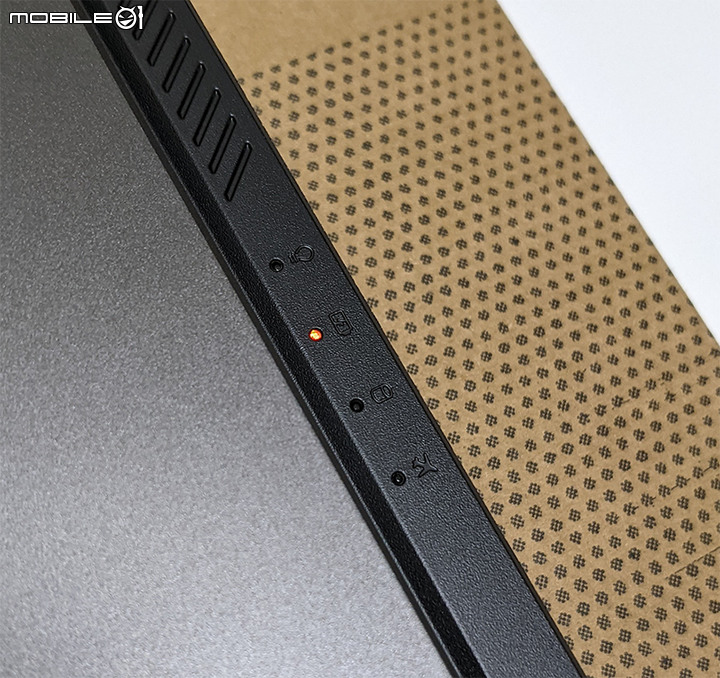 【筆電開箱】TUF GAMING A17 AMD電競筆電 FA706QM