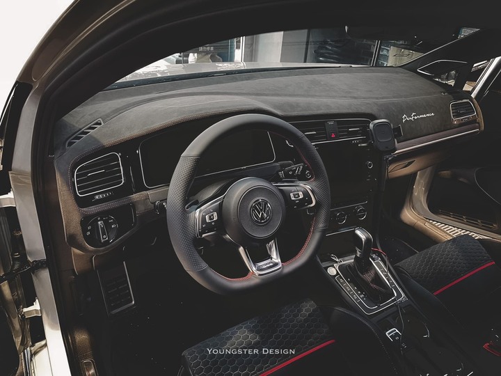 微開箱 - VW GTI 7.5代 Performance 一年心得分享