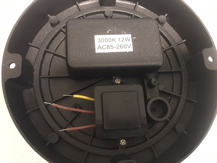 更換LED燈具配線顏色搞不清楚