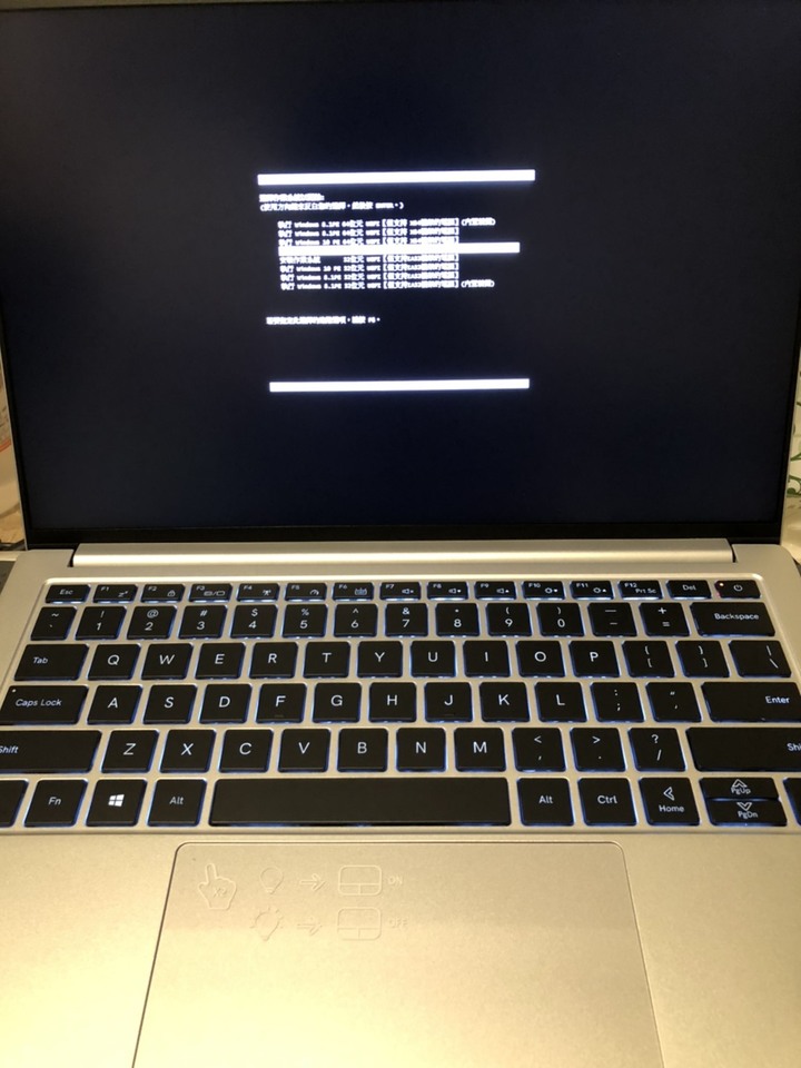 [不專業多圖開箱] 終於入手理想規格的筆電機械格命F1官方頂規，找超久
