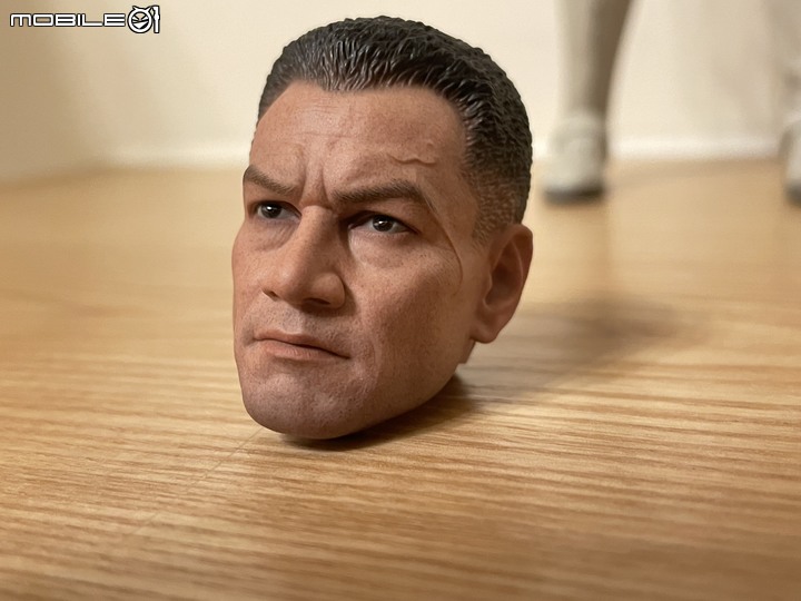 我得第一隻HotToys MMS524 複製人 212團 寇迪隊長