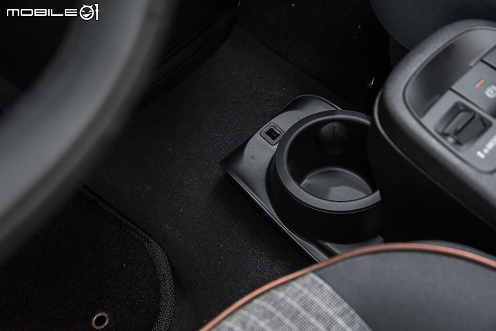 Fiat 500e 3+1版本試駕|多一道門更實用,純電代步恰到好處!
