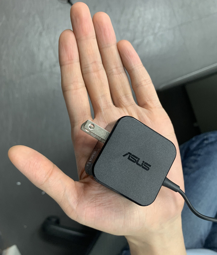 點我看大圖 工作機ASUS X515M