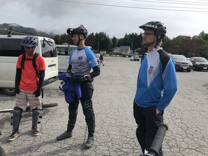 日本白馬 PMBIA 登山車教練證照考試與賞楓自由行