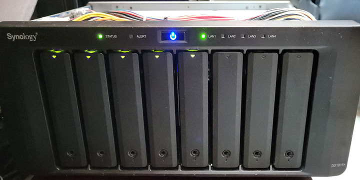 Synology群暉DS1815+故障閃燈不開機維修