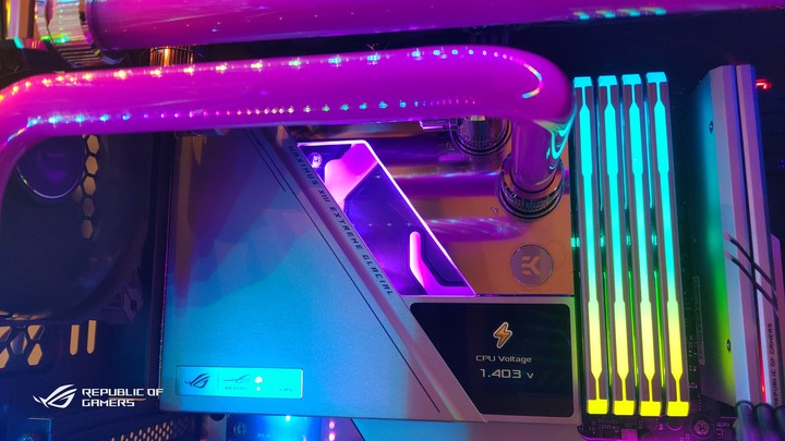 ROG & EKWB信仰電腦自組升級分享。