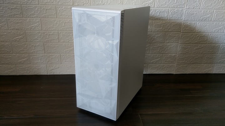 簡易開箱-MONTECH X3 MESH-純白 入門經濟款