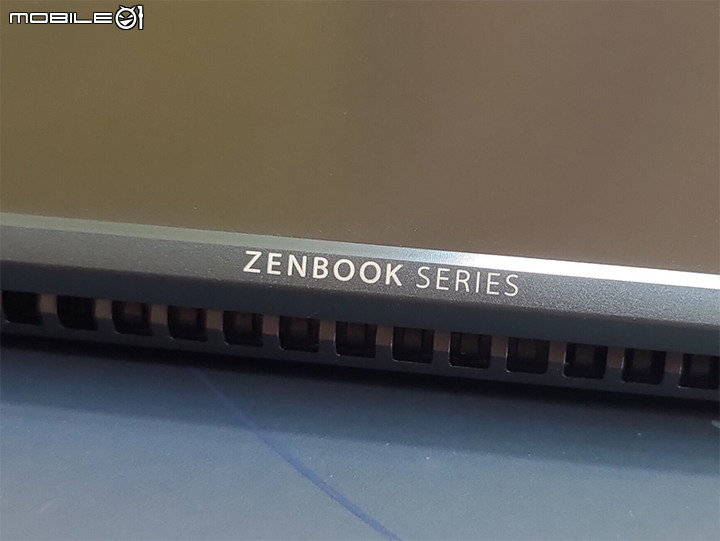 點我看大圖 【開箱】老爸工作機ZenBook UX425EA