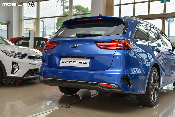 【搶先開箱】Kia Ceed Sportswagon台中沙鹿展間直擊！機能滿點，菜單亮眼！