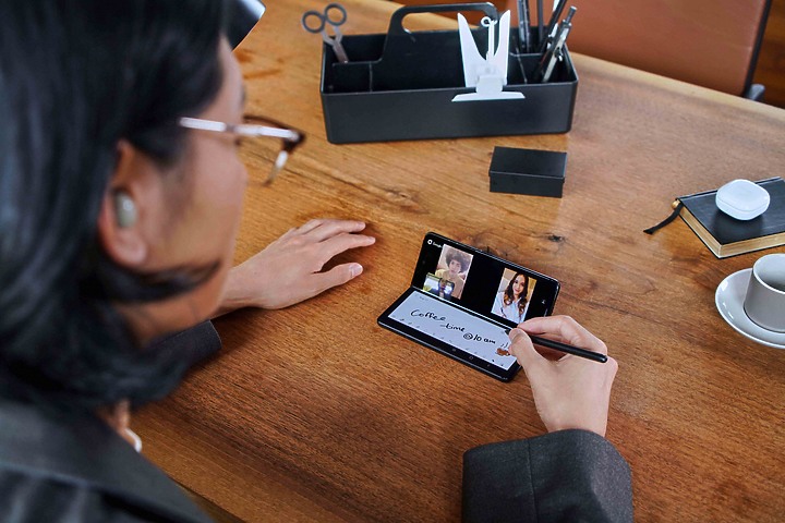 三星Galaxy Z Fold3/Z Flip3 5G/Watch4揭曉｜多工應用、外在美學的再探索