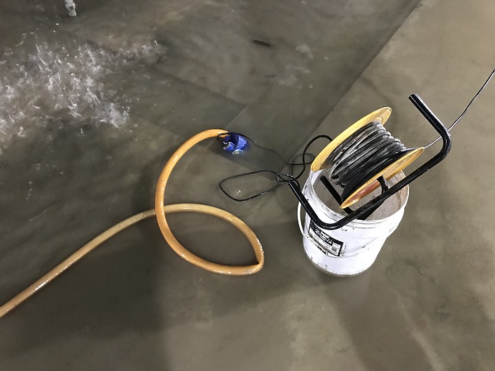 抽水神器:鶴見製作所超低液位沉水泵浦開箱