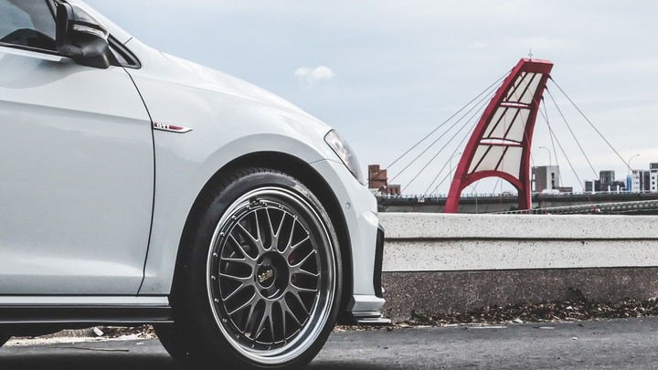 微開箱 - VW GTI 7.5代 Performance 一年心得分享