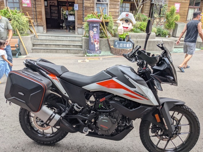 KTM 390ADV的日常:有山、有海、好生活