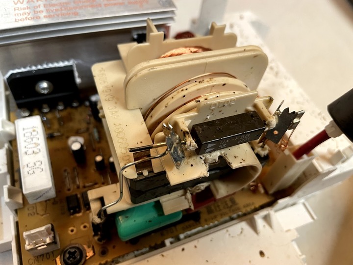 Panasonic NN-GD37H 微波爐故障 DIY 維修 + 詳細清潔