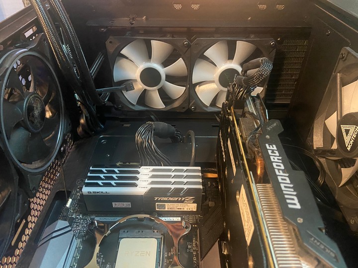 點我看大圖 新 ROG Strix LC II 360 ARGB 飛龍一體式水冷 開箱試用
