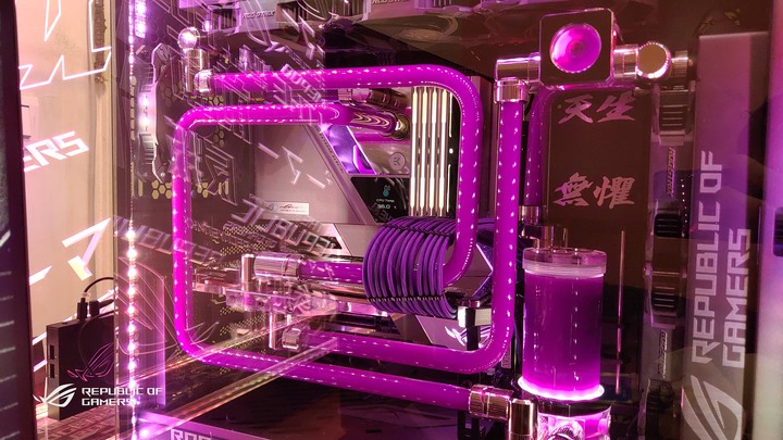 ROG & EKWB信仰電腦自組升級分享。