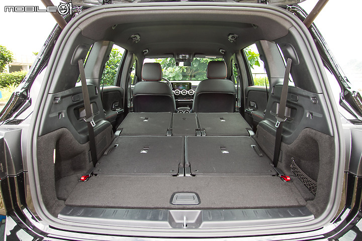 Mercedes-Benz GLB200七人座試駕∣致,以家人為重的你/妳