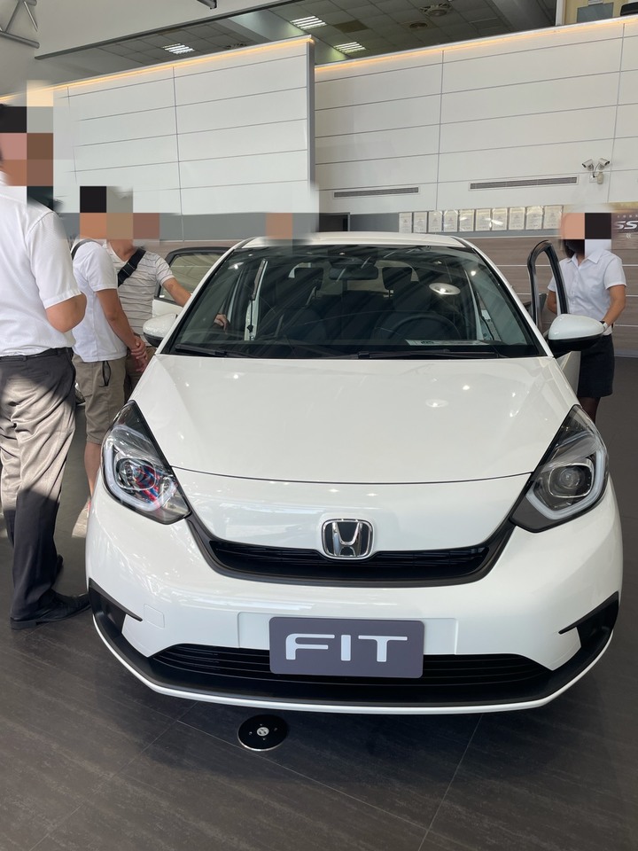 4代Fit純賞車