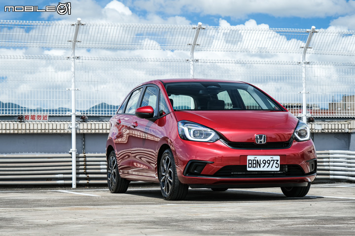 Honda Fit 第四代汽油版試駕|品質進化與售價升格一樣有感!