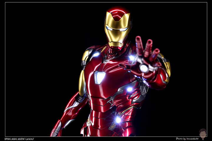【開箱】Hot Toys - IRON MAN MARK LXXXV (鋼鐵人 馬克85)