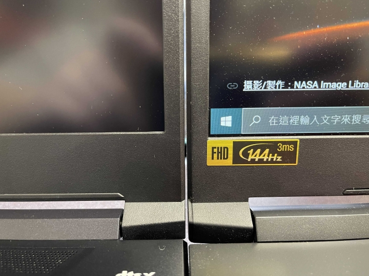 2021 Acer Predato Helios 300 2K螢幕 開箱