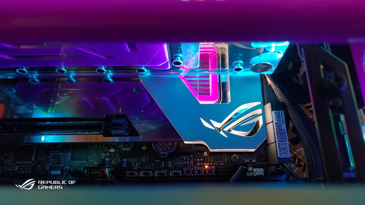 ROG & EKWB信仰電腦自組升級分享。