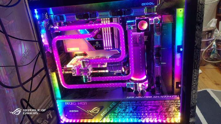 ROG & EKWB信仰電腦自組升級分享。