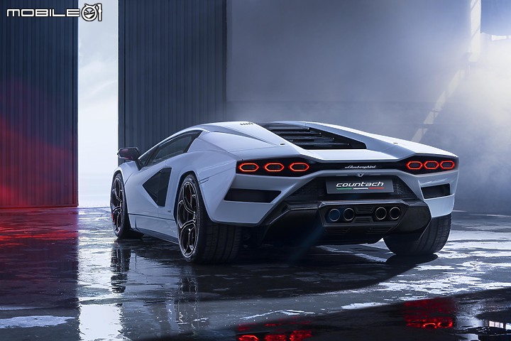 【限量112部】經典蠻牛重生!Lamborghini發表Countach LPI 800-4!